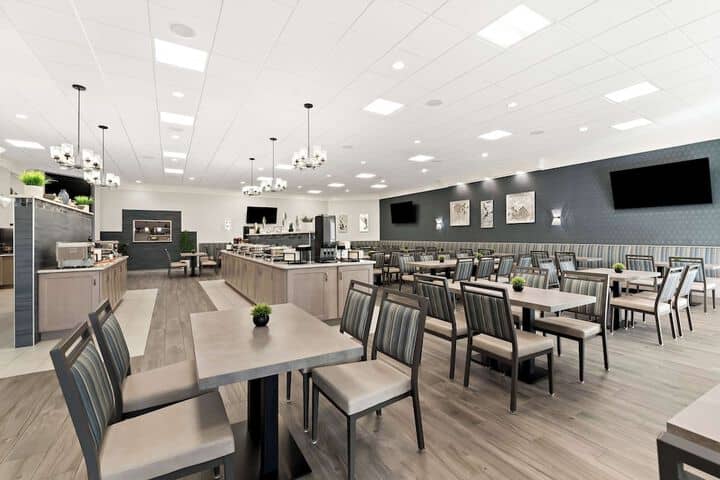 Breakfast area